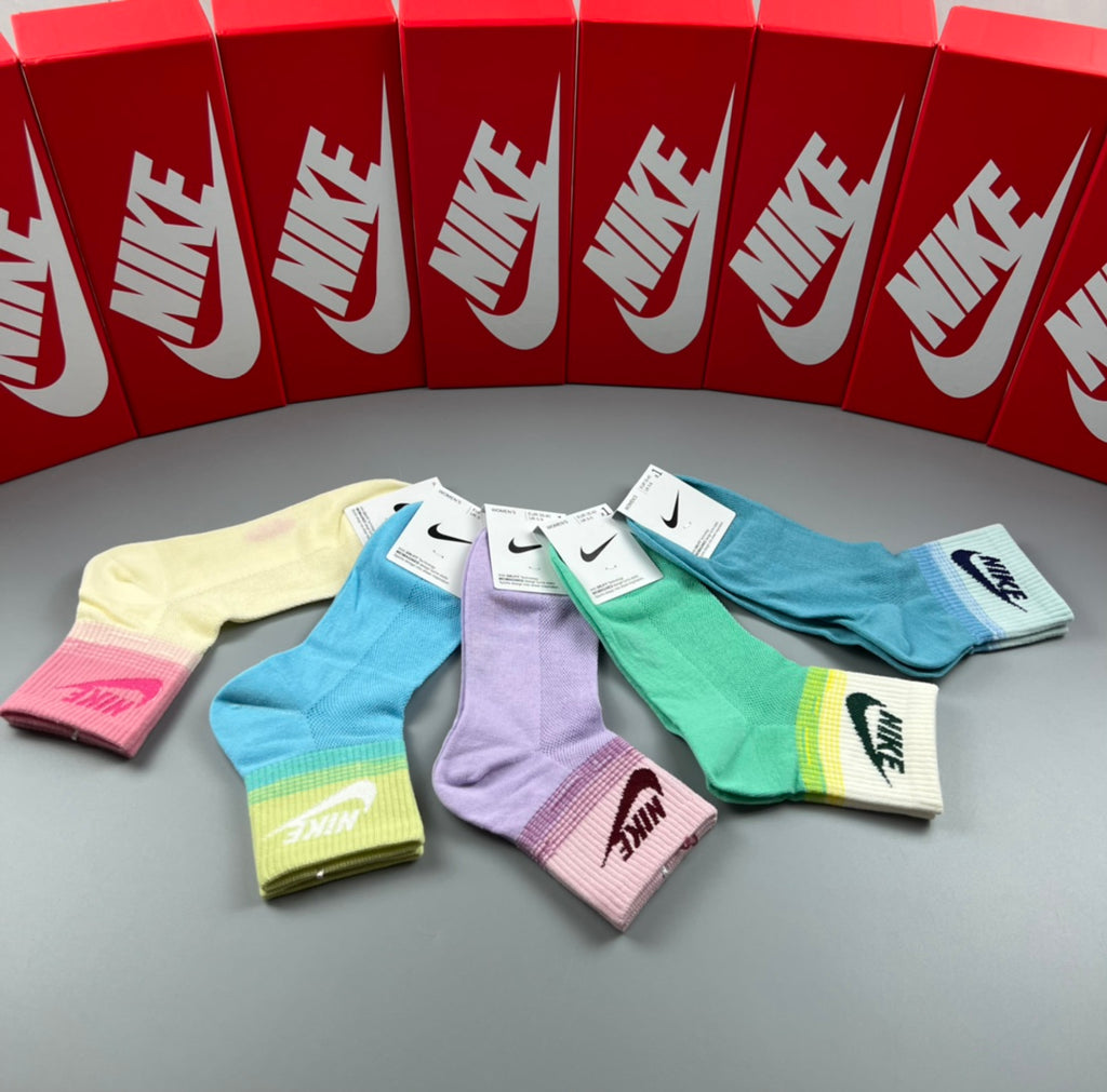 Nike pastel contrast cuff ankle socks, image 2