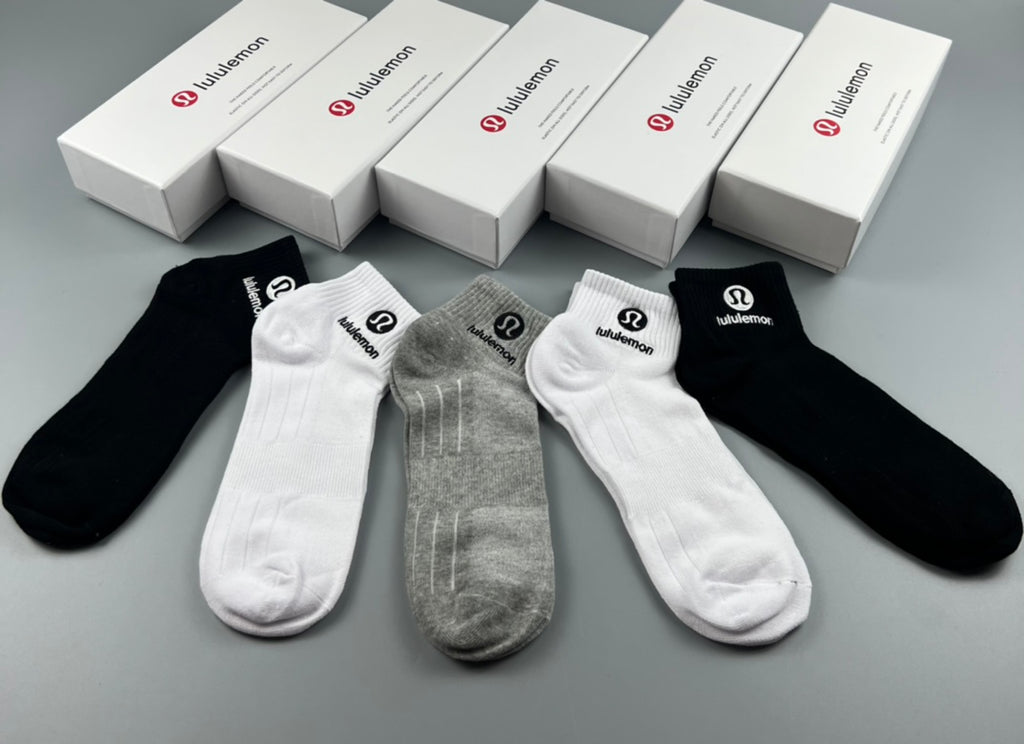 Lululemon black cuff contrast ankle socks - view 2