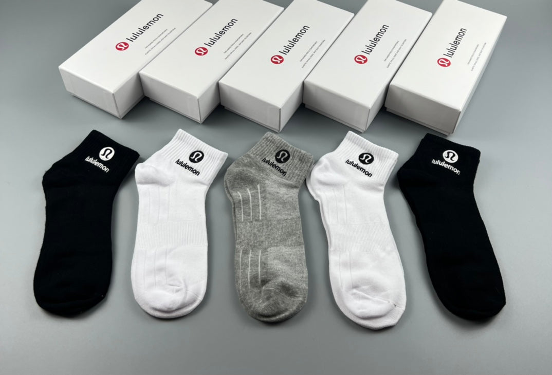 Lululemon black cuff contrast ankle socks - view 1
