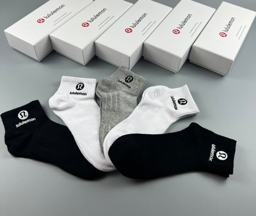 Lululemon black cuff contrast ankle socks - view 3