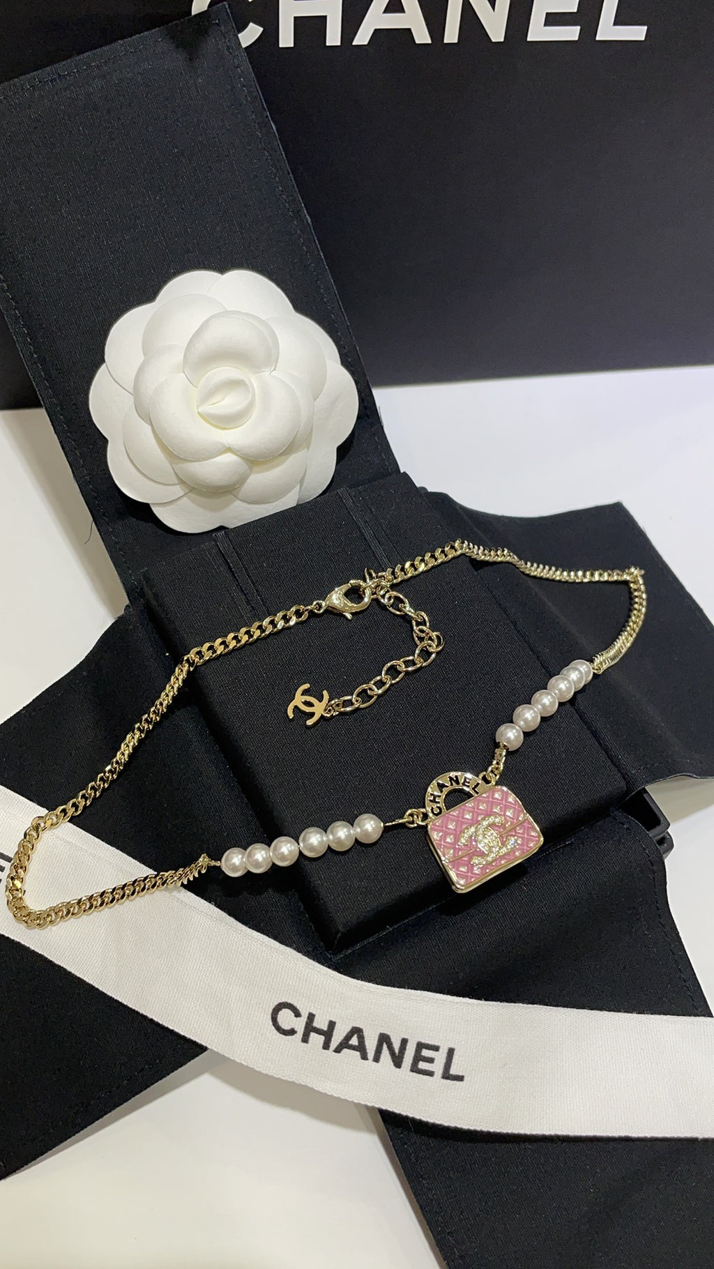 Chanel Interlocking C Checkered Pink Pearl Diamond-Shape Necklace - album image 2