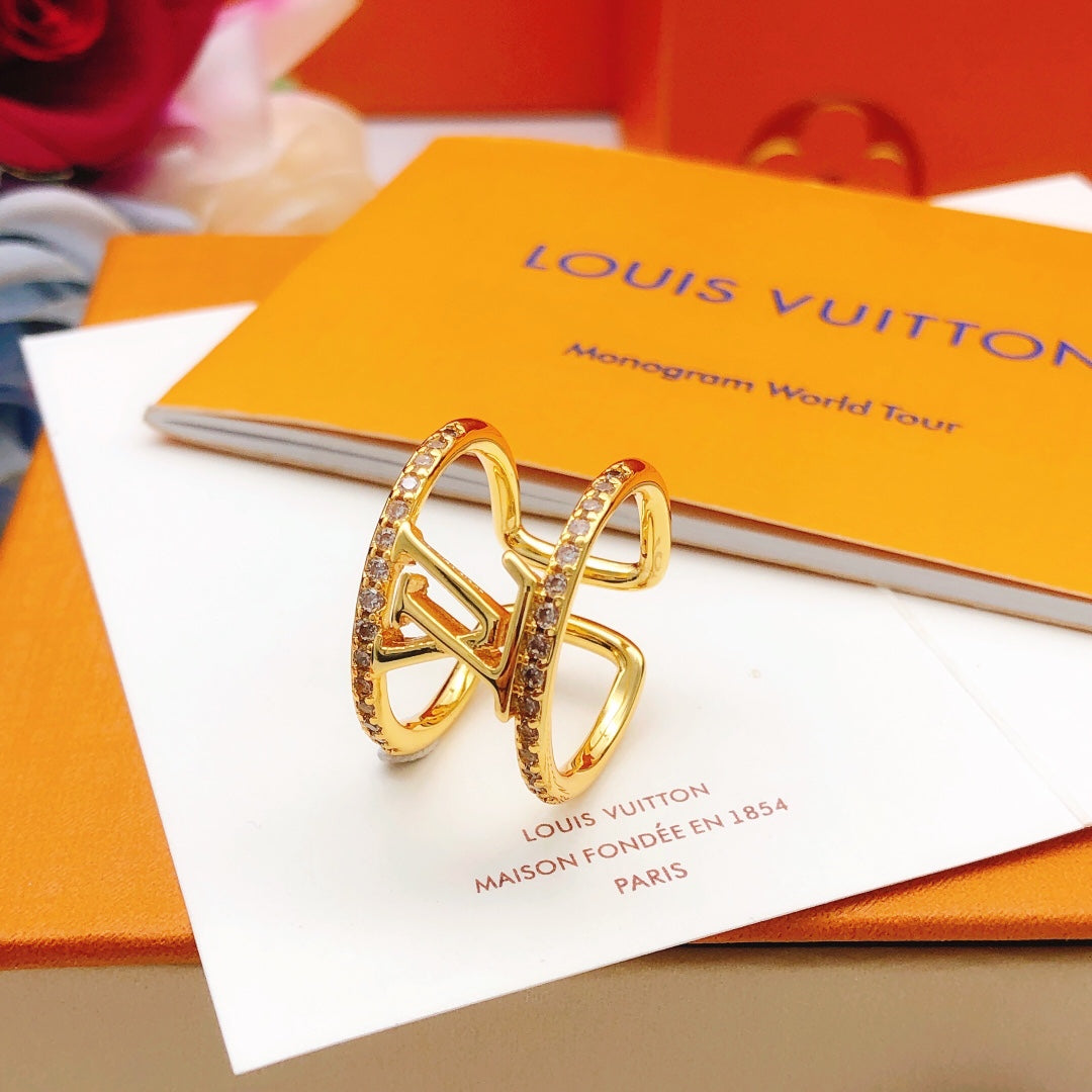 Louis Vuitton Gold-Tone Loop Detail Ring - album image 4