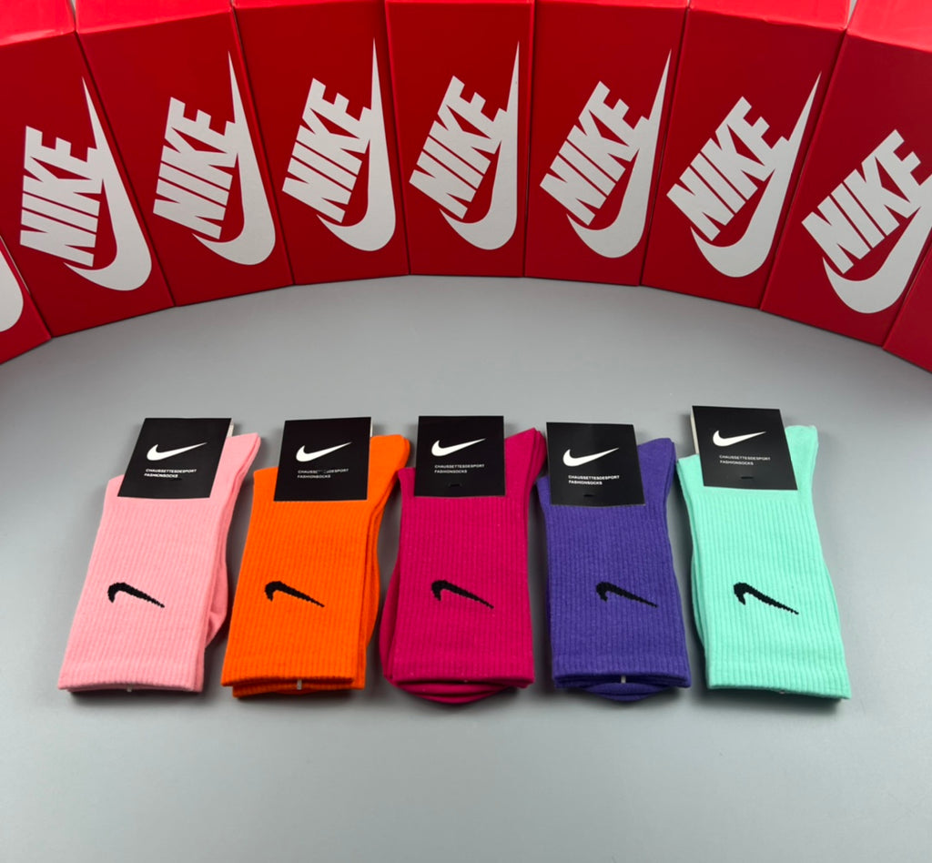 Nike bright neutral swoosh socks, image 5