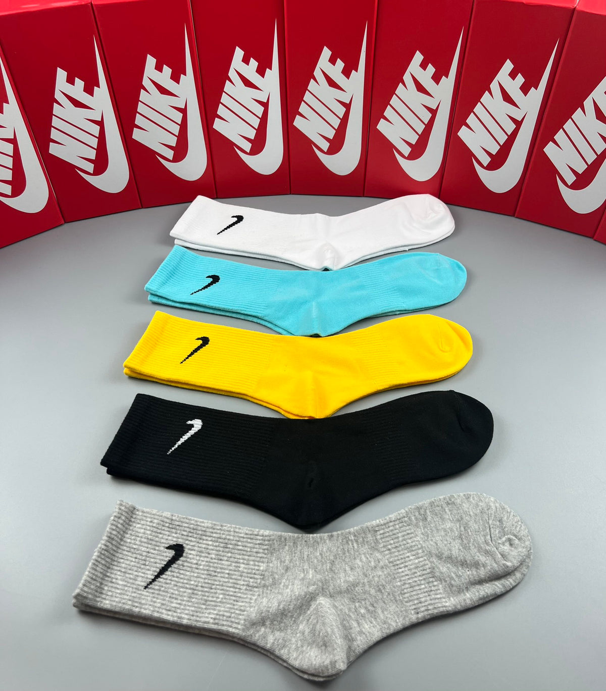 Nike bright neutral swoosh socks, image 4