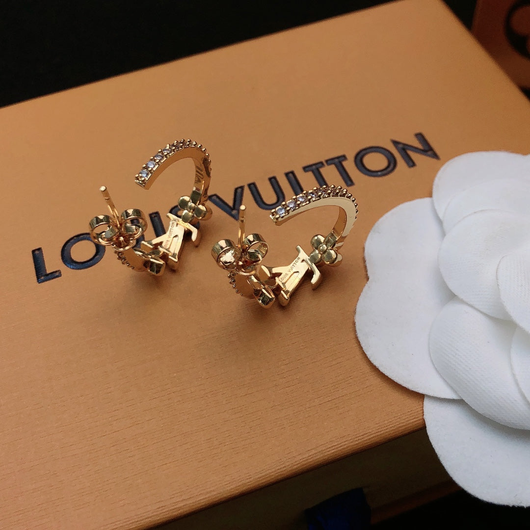 Louis Vuitton V Letter LV Letter Stud Earrings - album image 4