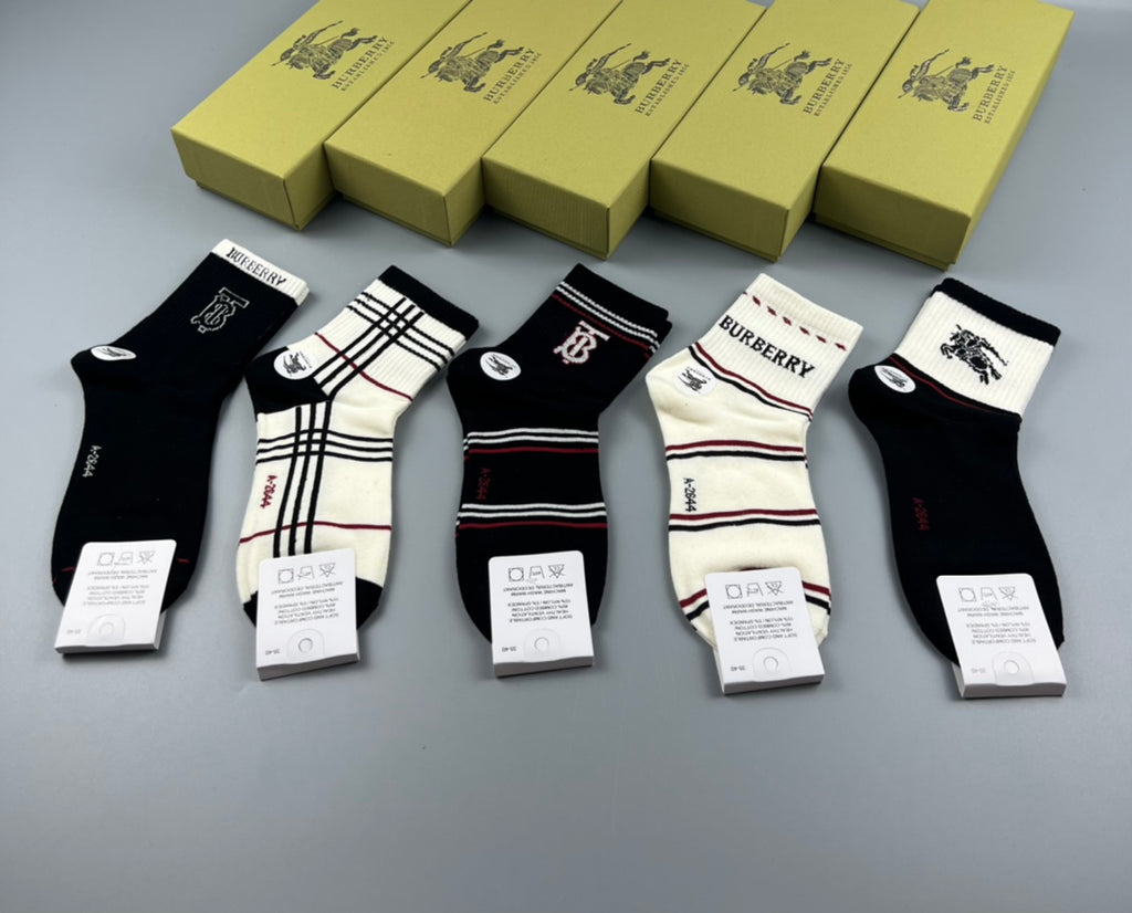 Burberry monochrome check stripe crew socks - view 1