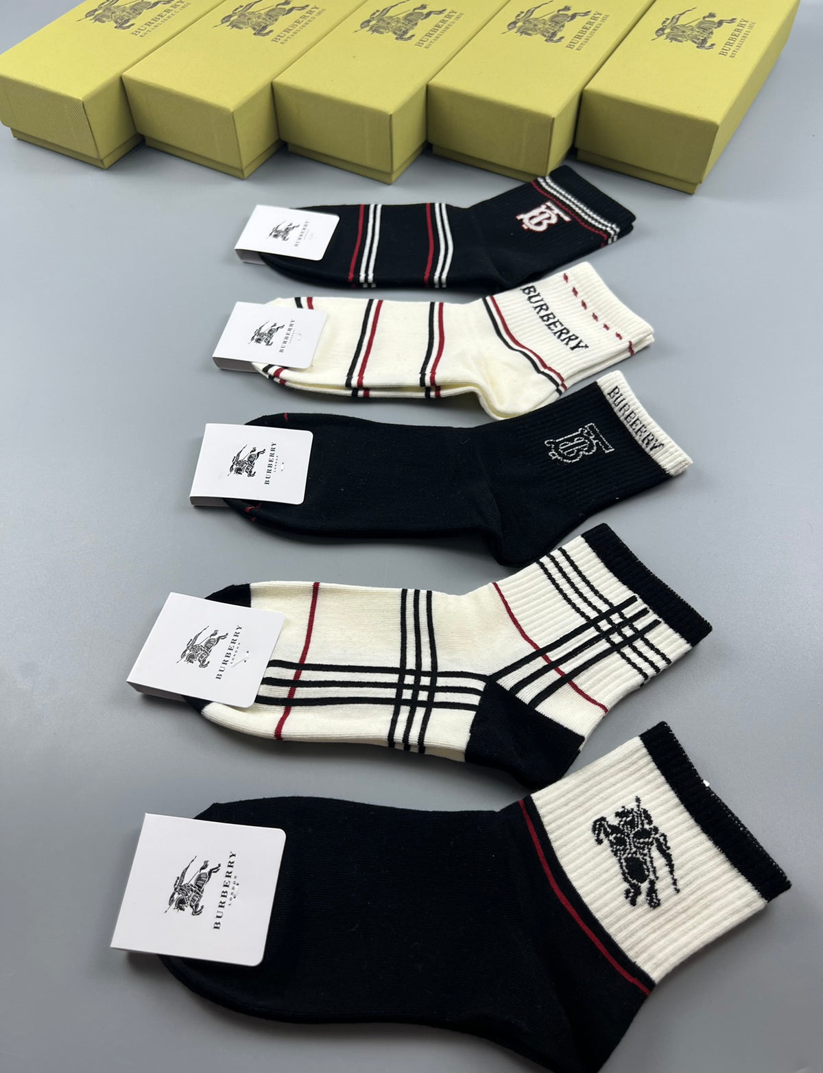 Burberry monochrome check stripe crew socks - view 9