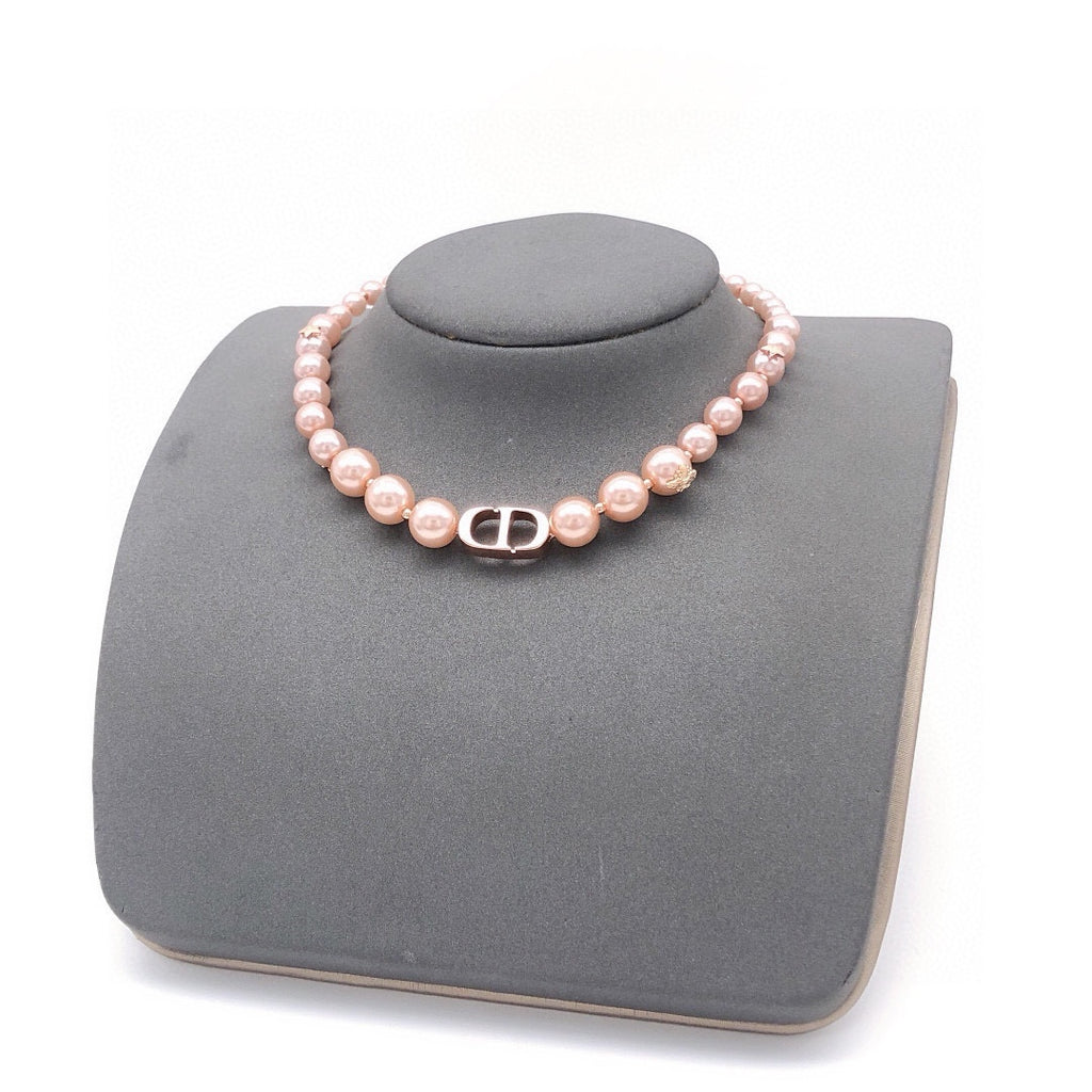Dior Pink Pearl-Look Letter Necklace - product image 6