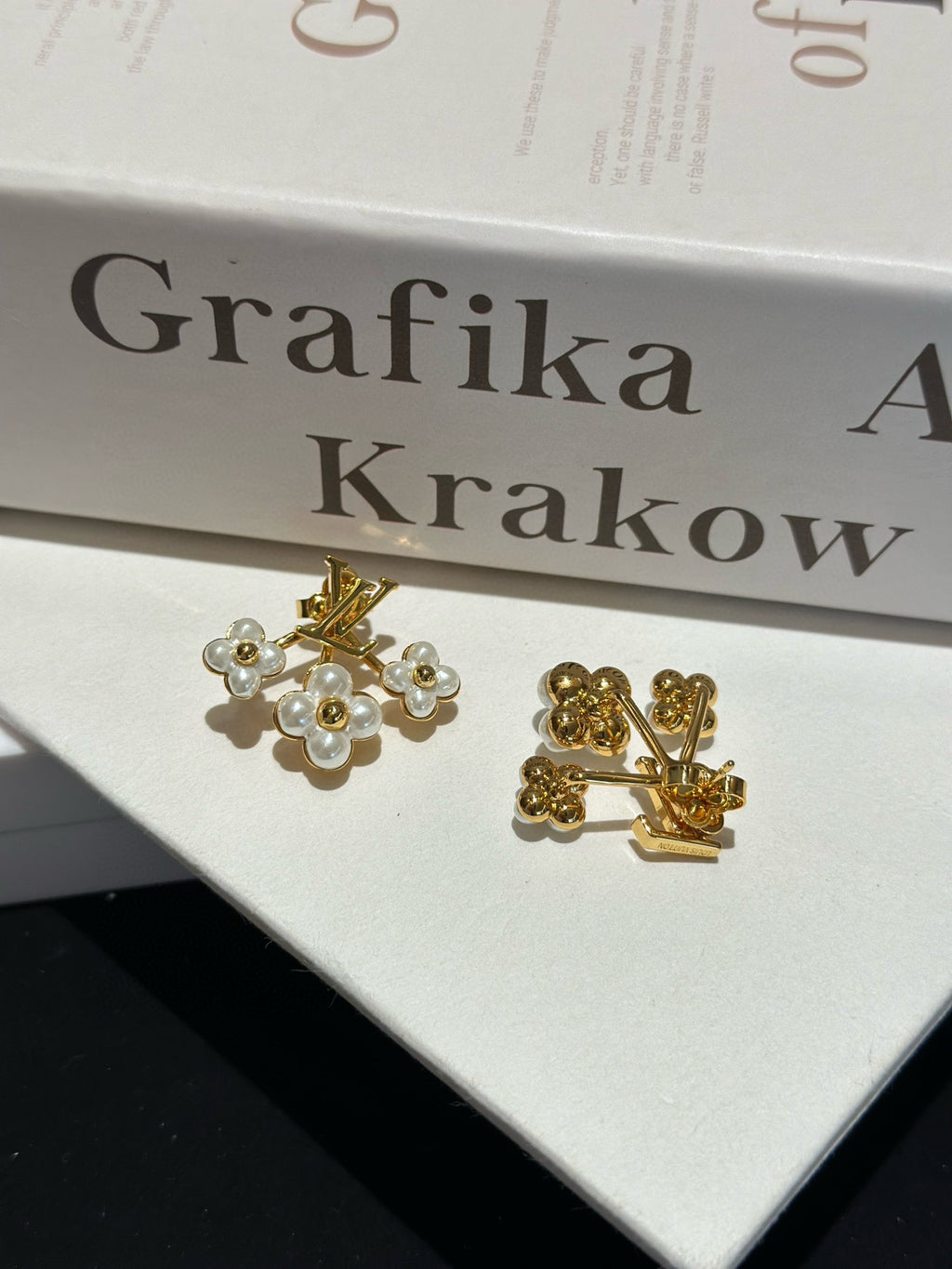 Louis Vuitton Flower Earrings - album image 4