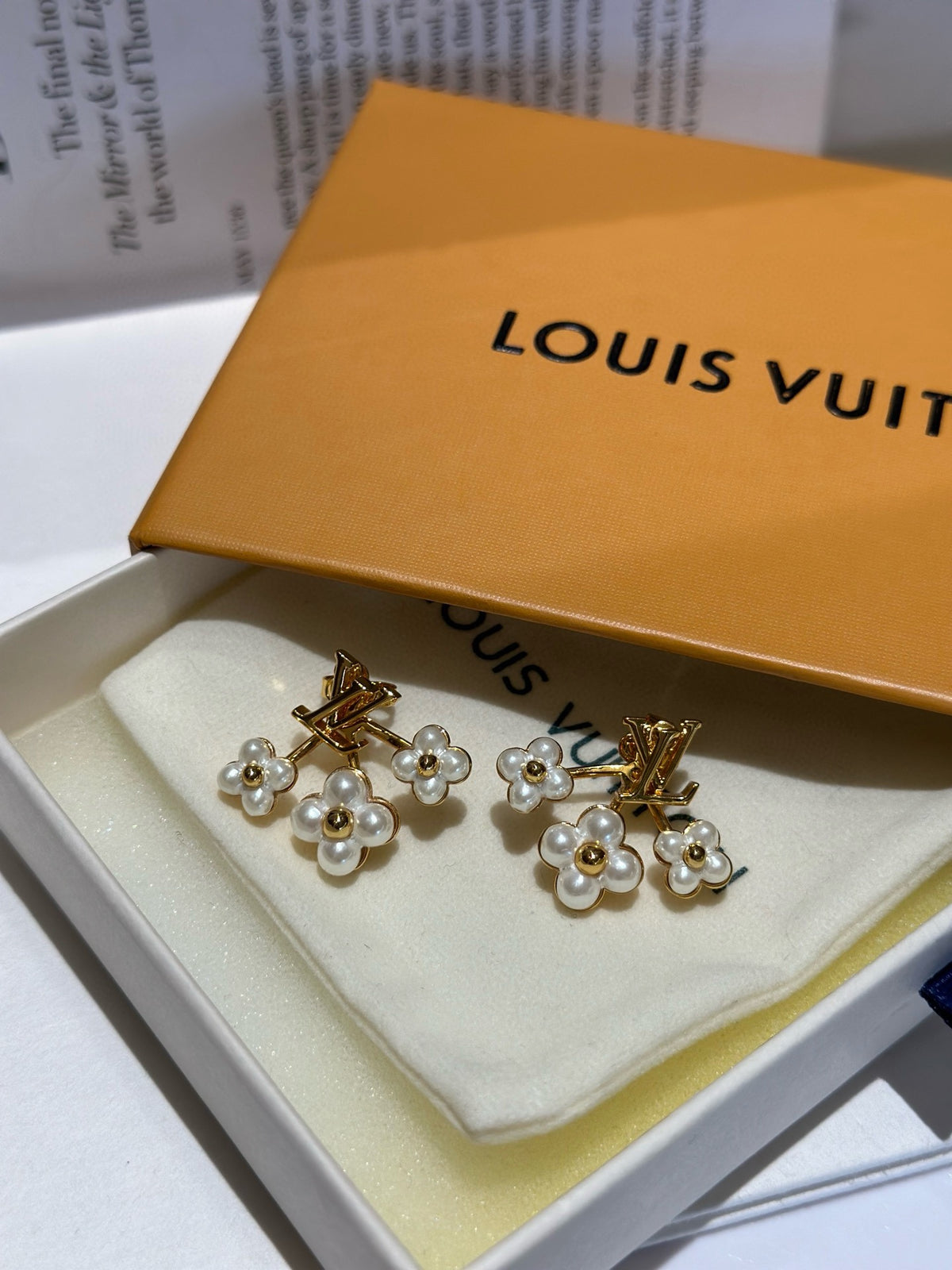 Louis Vuitton Flower Earrings - album image 6