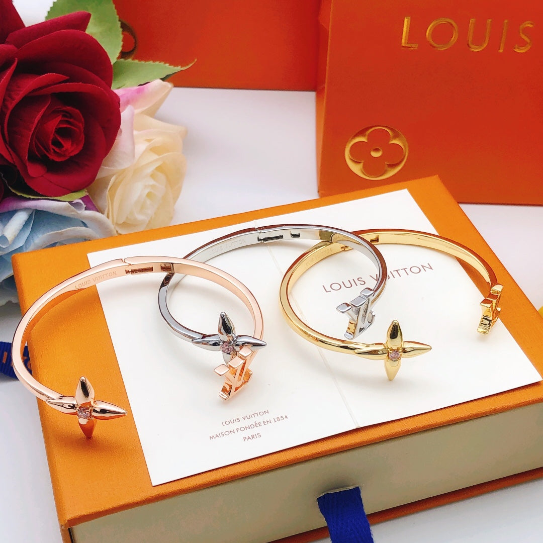 Louis Vuitton Silver-Tone Open Flower Bangle - album image 9