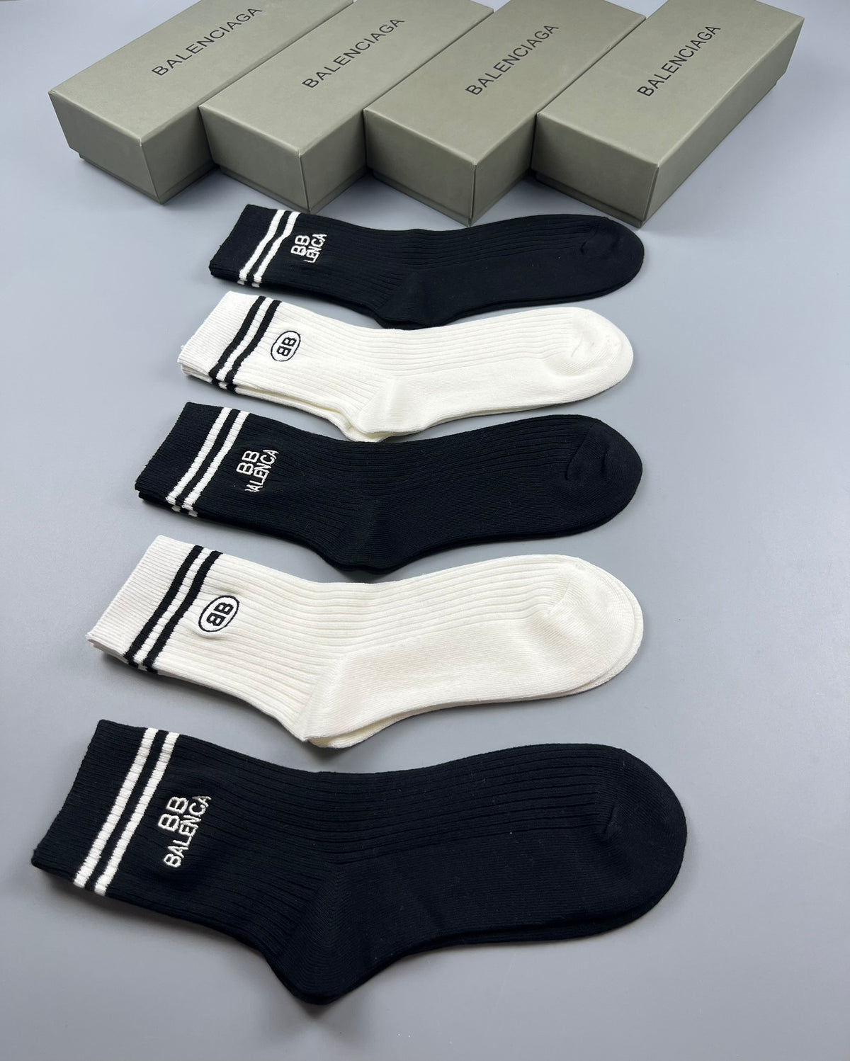 Balenciaga twin stripe cuff crew socks - view 6