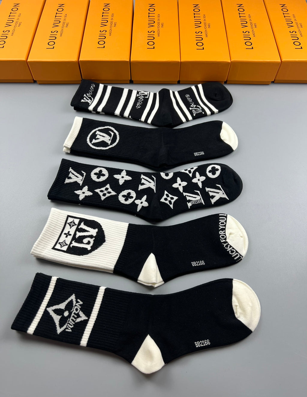 Louis Vuitton black white graphic crew socks, image 9