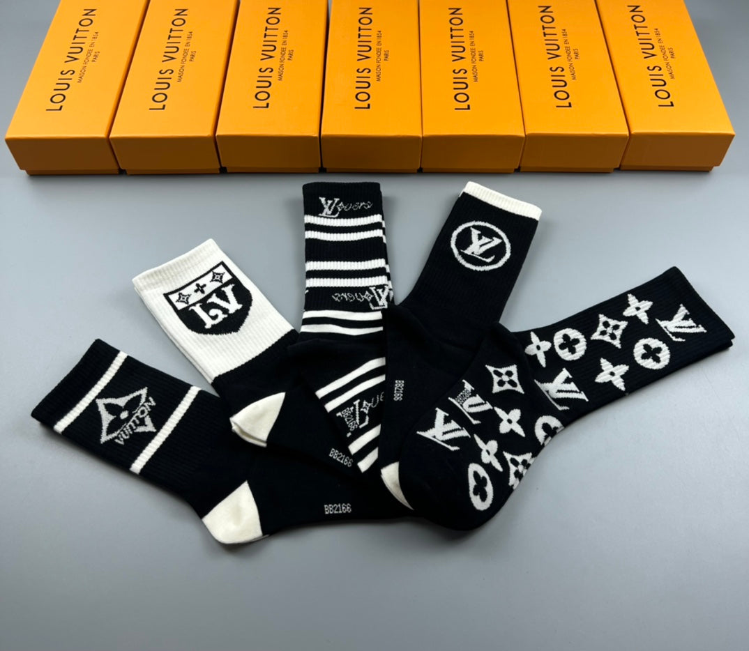 Louis Vuitton black white graphic crew socks, image 7