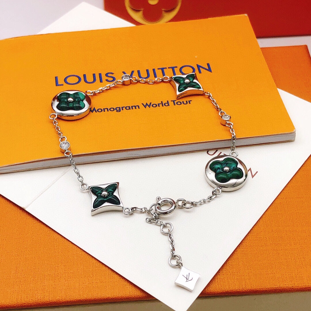 Louis Vuitton Green Mother-of-Pearl Bracelet - album image 2