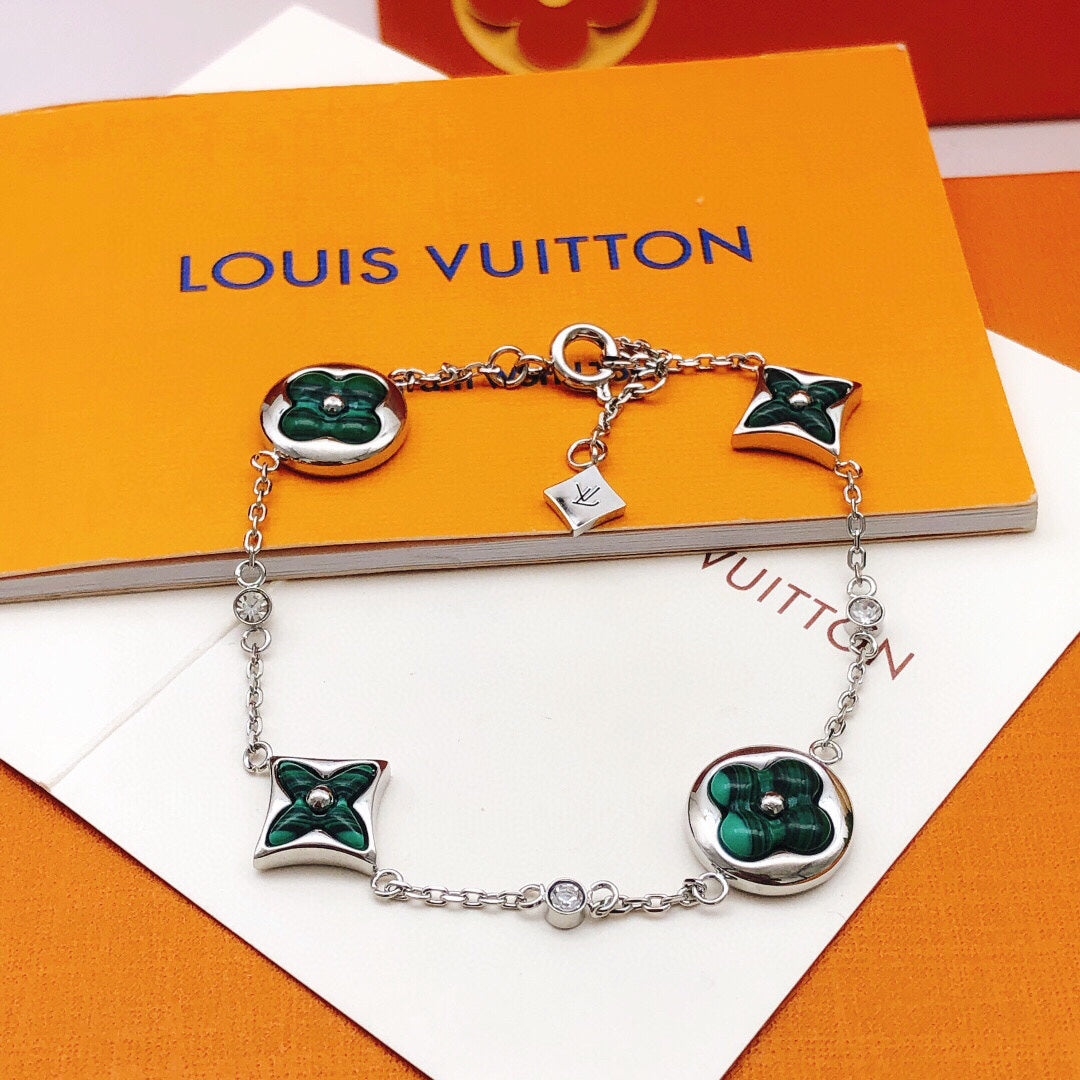Louis Vuitton Green Mother-of-Pearl Bracelet - album image 1