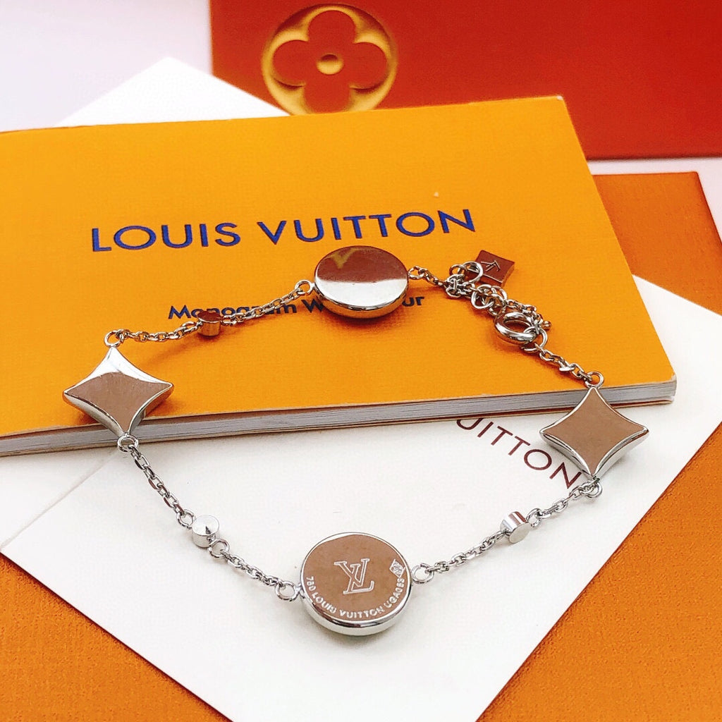 Louis Vuitton Green Mother-of-Pearl Bracelet - album image 3