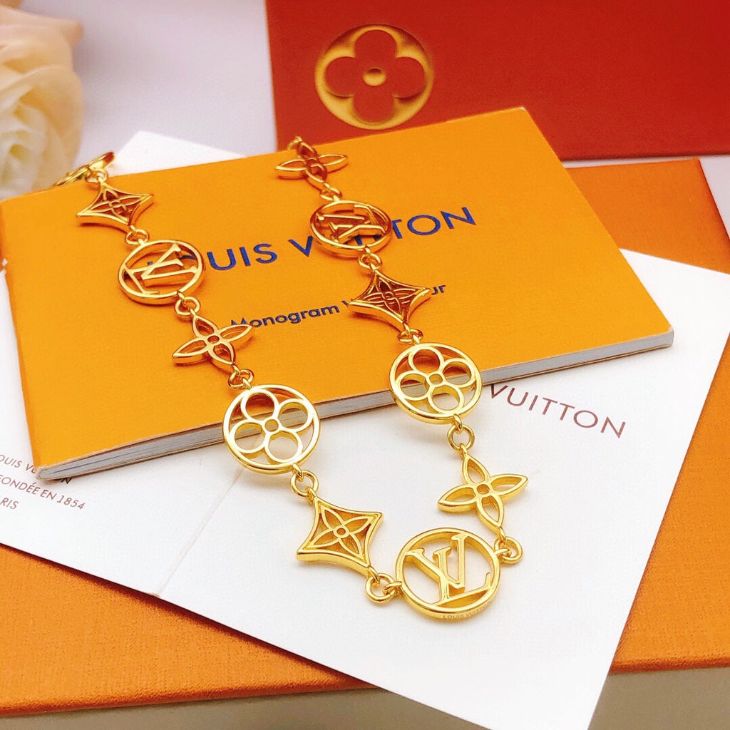 Louis Vuitton Openwork Polished Necklace - album image 2