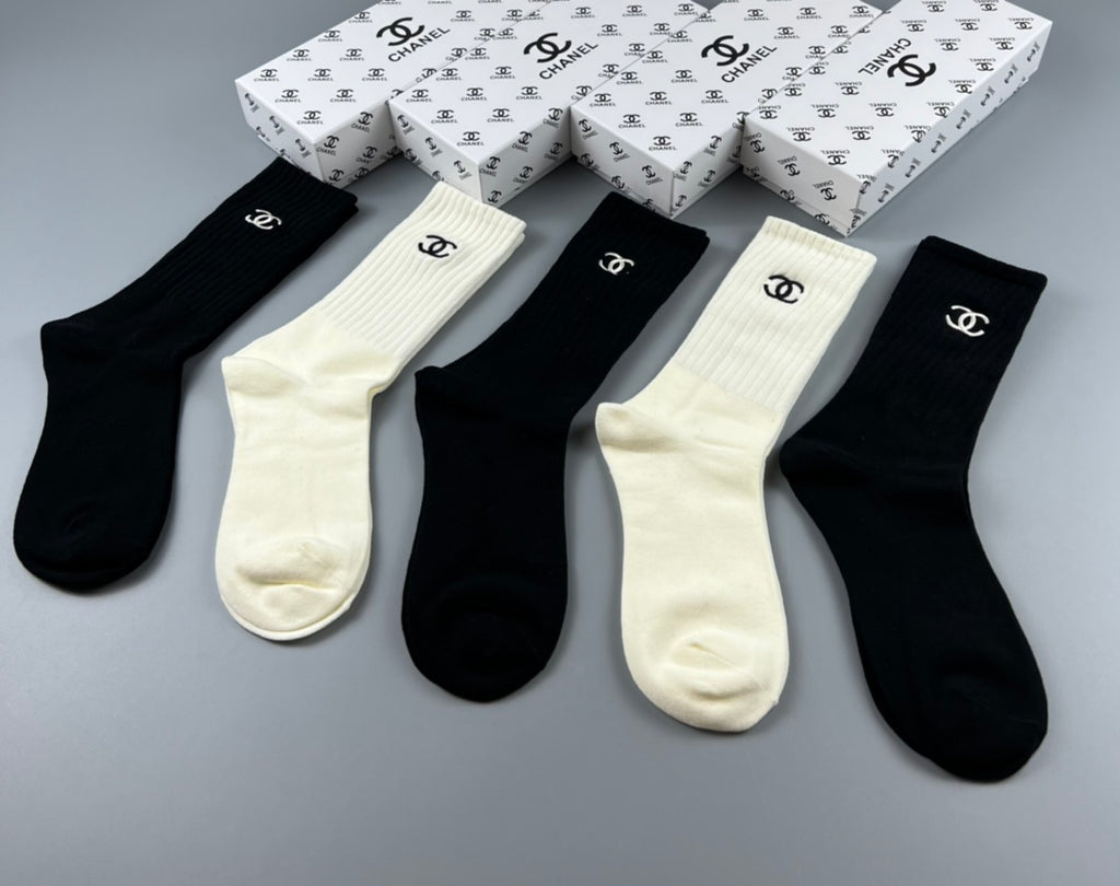 Chanel black cream ribbed emblem crew socks - view 4