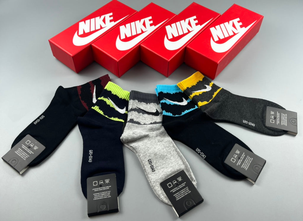 Nike bright wavy stripe socks, image 9