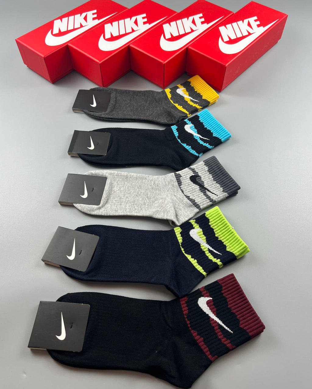 Nike bright wavy stripe socks, image 8