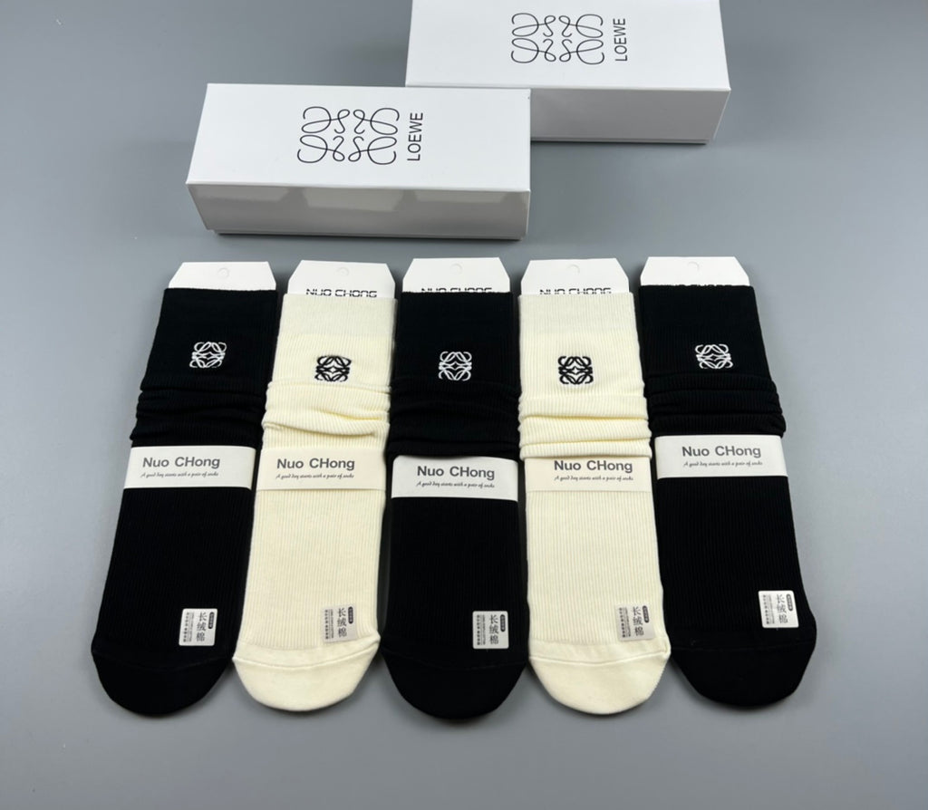 Loewe contrast small anagram crew socks - view 1