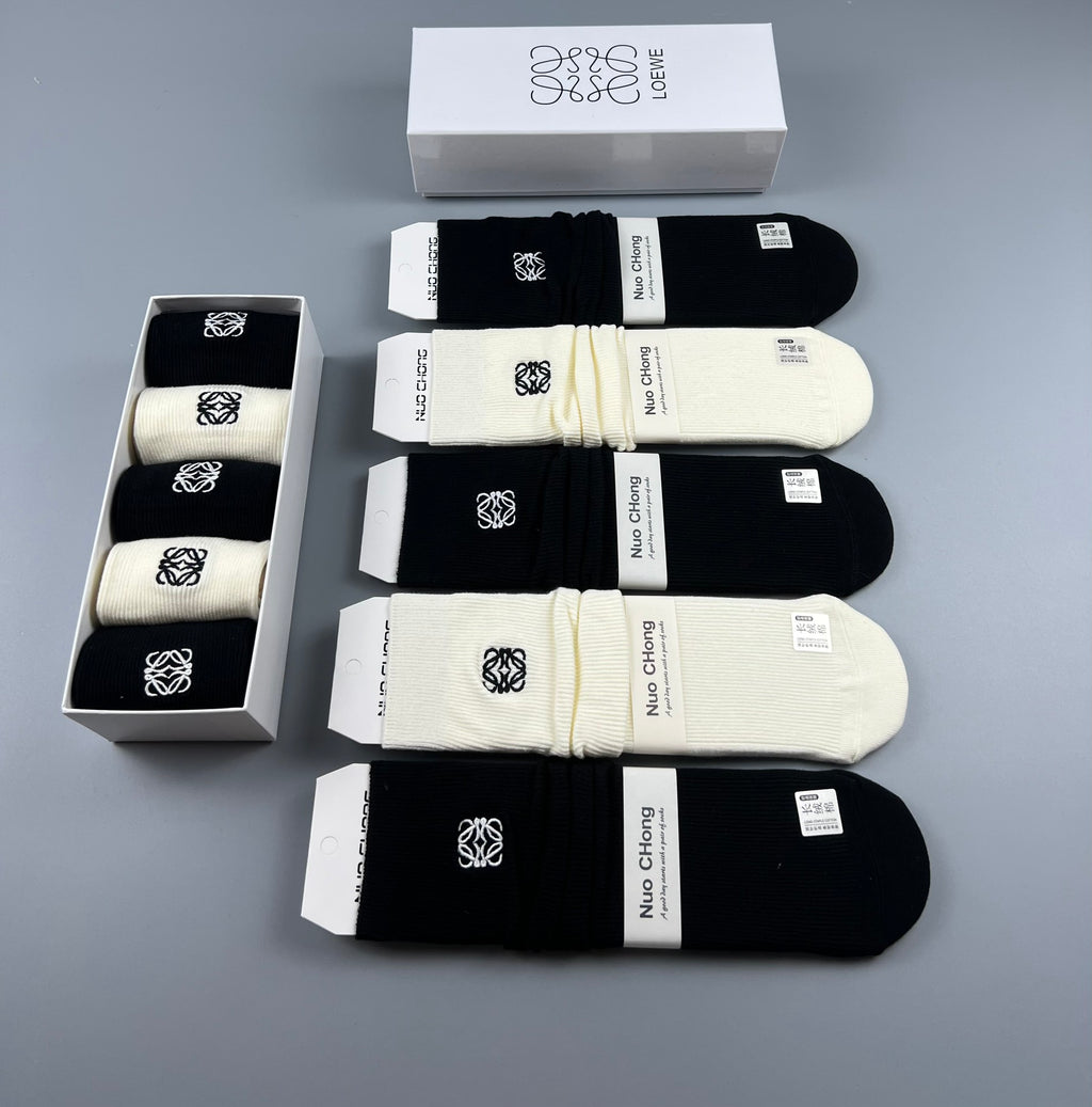 Loewe contrast small anagram crew socks - view 9