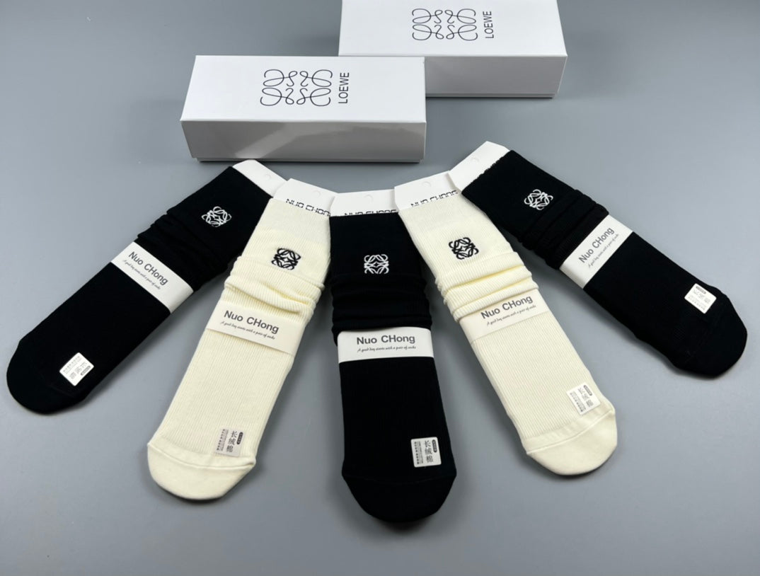 Loewe contrast small anagram crew socks - view 2