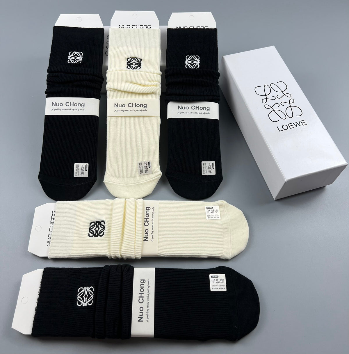 Loewe contrast small anagram crew socks - view 5