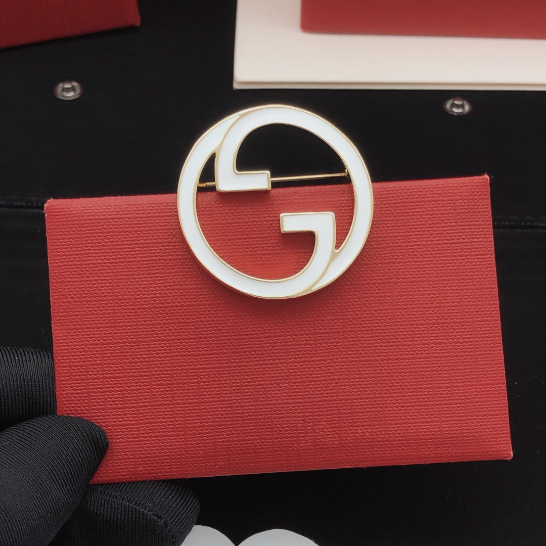 Gucci Enamel White Circular Brooch - album image 7