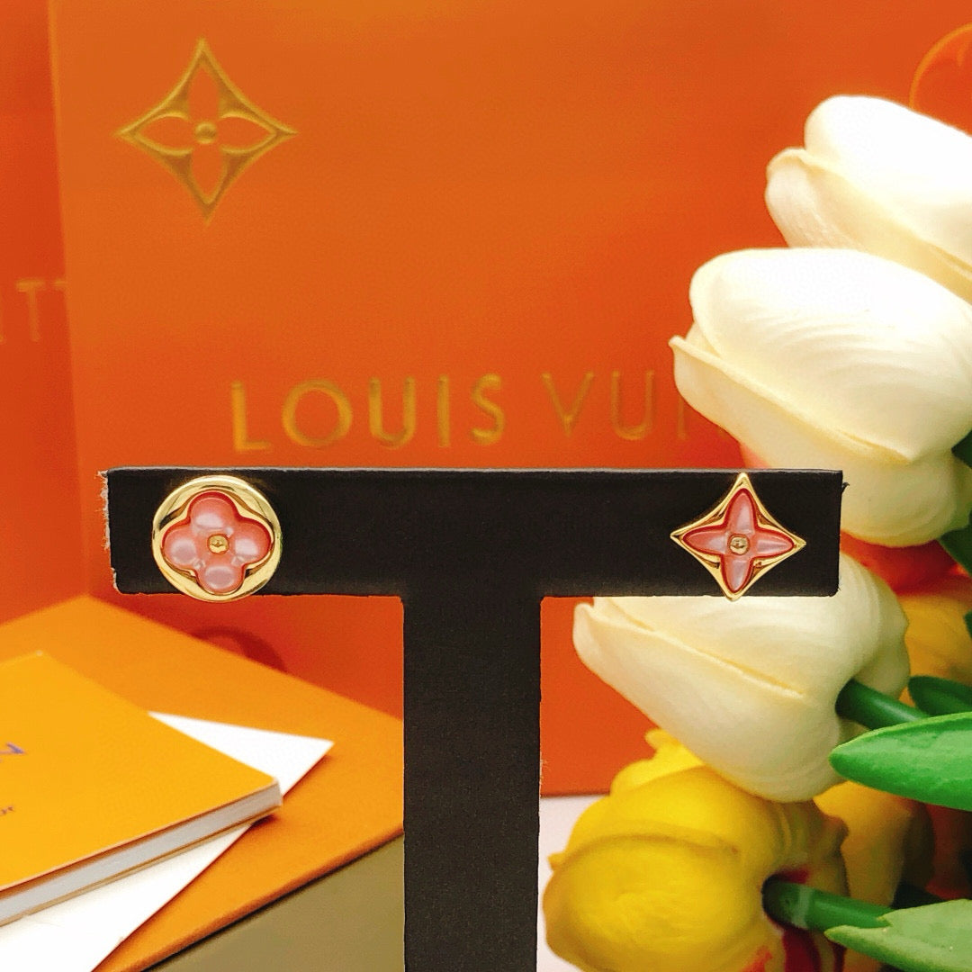 Louis Vuitton Pink Flower Earrings - album image 7