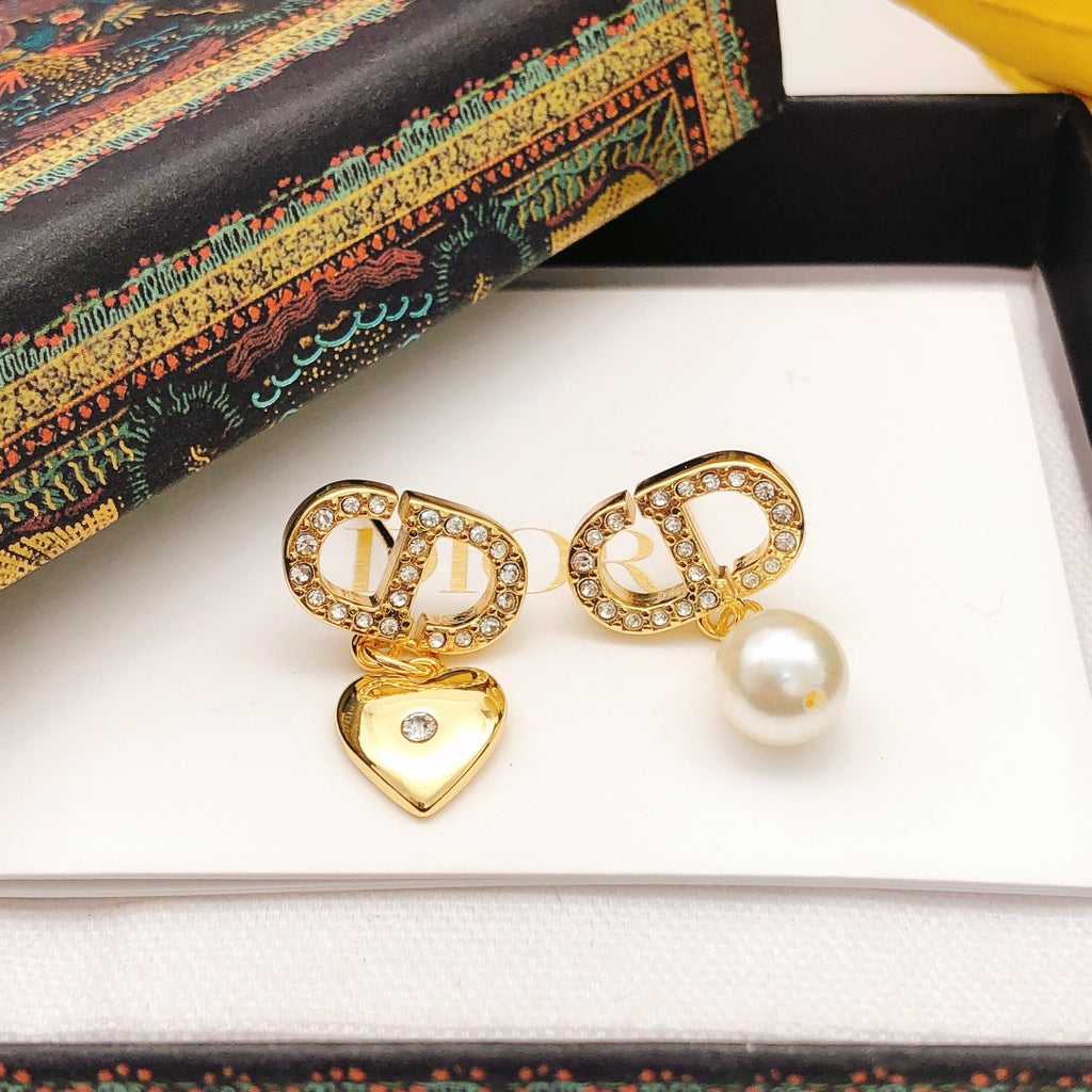 Dior Asymmetric CD Heart and Pearl-Look Earrings - product image 4