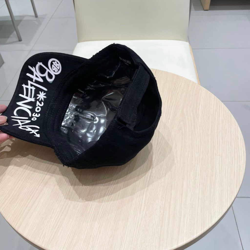 Balenciaga Baseball Cap - image 7