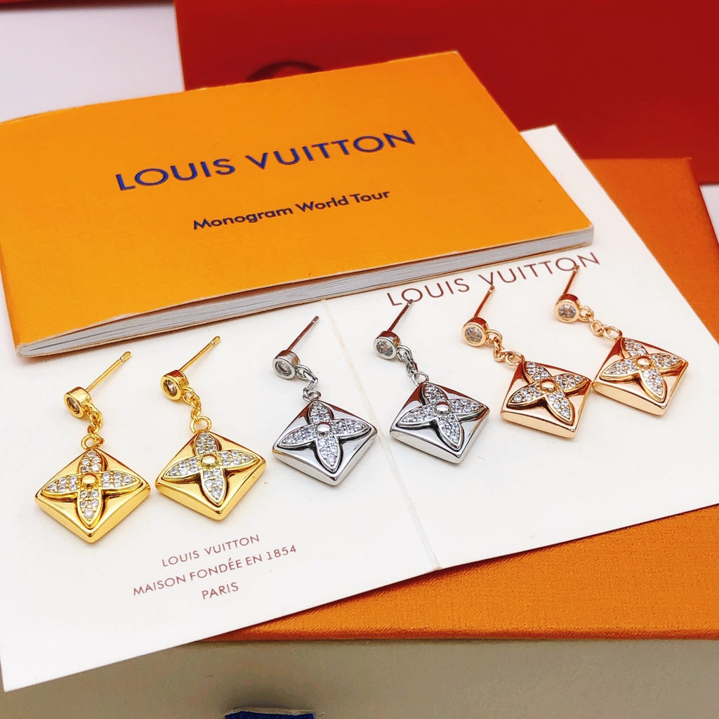 Louis Vuitton Diamond-Shape Tassel Earrings - album image 6