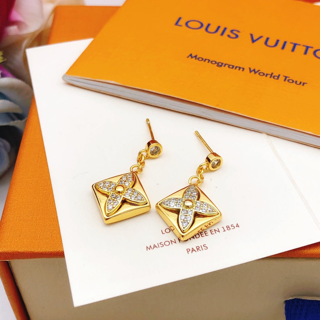 Louis Vuitton Diamond-Shape Tassel Earrings - album image 1