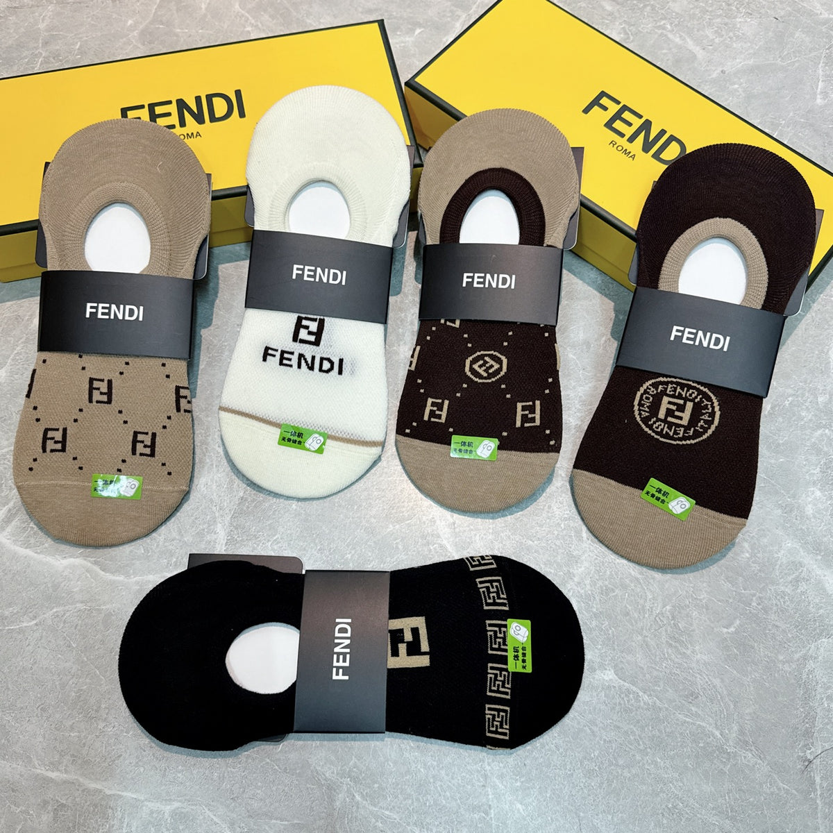 Fendi neutral front monograms ankle socks - view 4