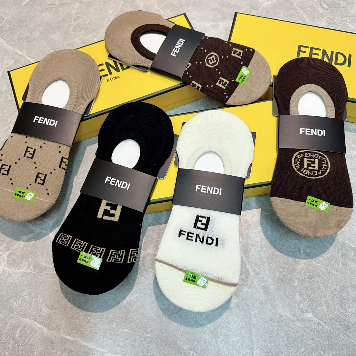 Fendi neutral front monograms ankle socks - view 3