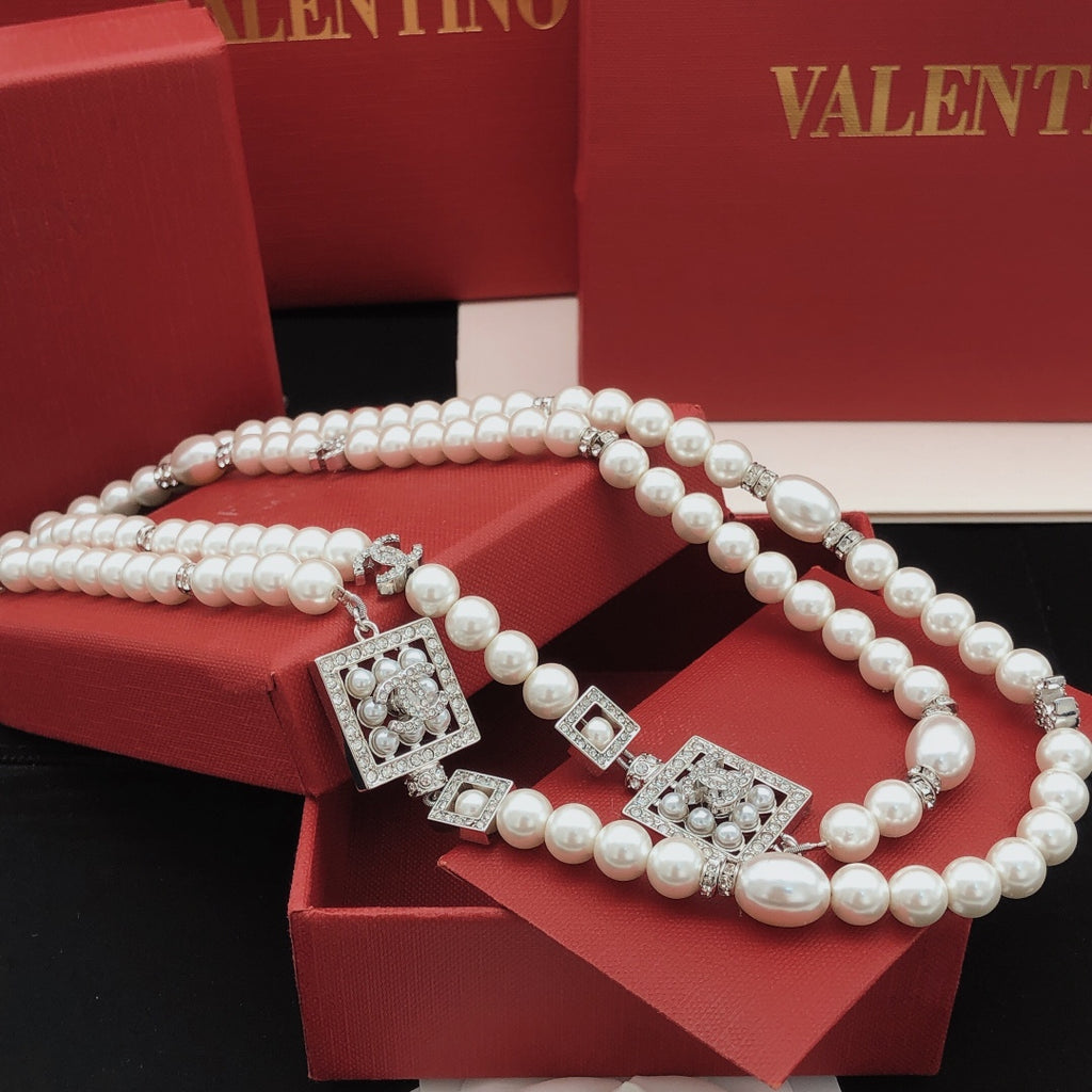 Chanel Pearl Square Necklace - album image 3