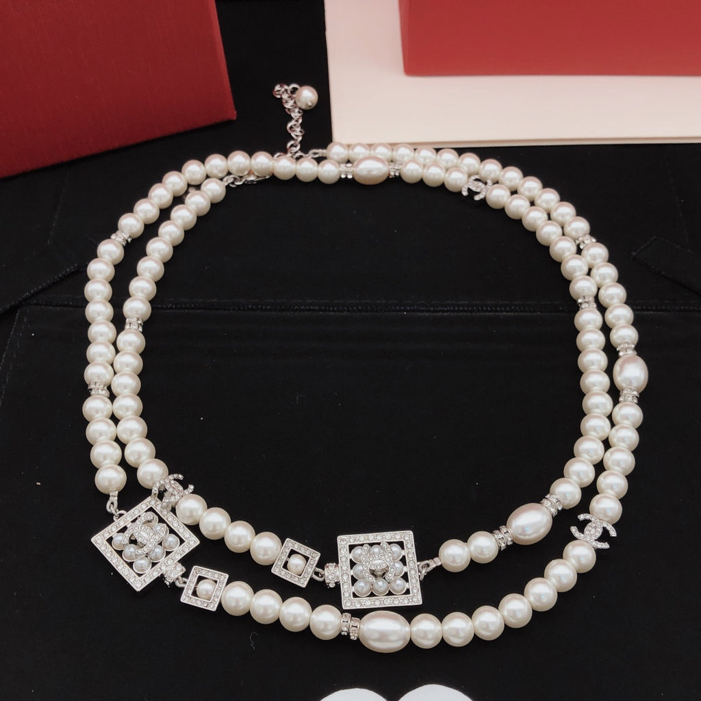 Chanel Pearl Square Necklace - album image 5