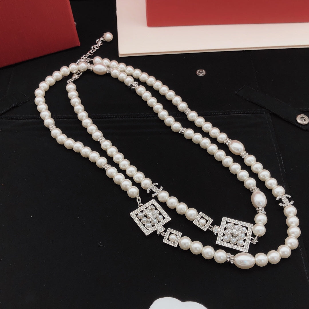 Chanel Pearl Square Necklace - album image 6