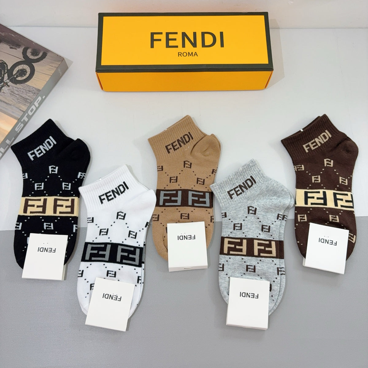 Fendi ff cuff assortment ankle socks - view 9