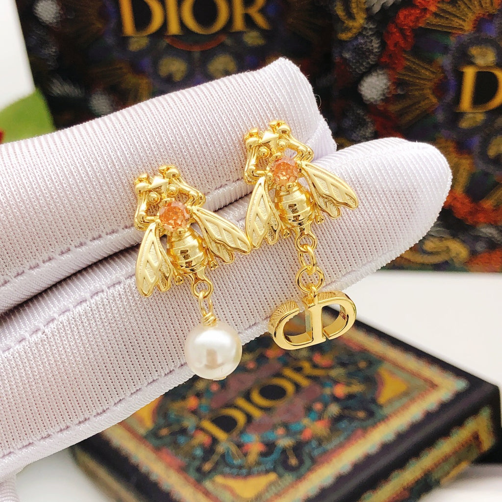 Dior Gold-Tone Floral CD Drop Earrings - product image 8