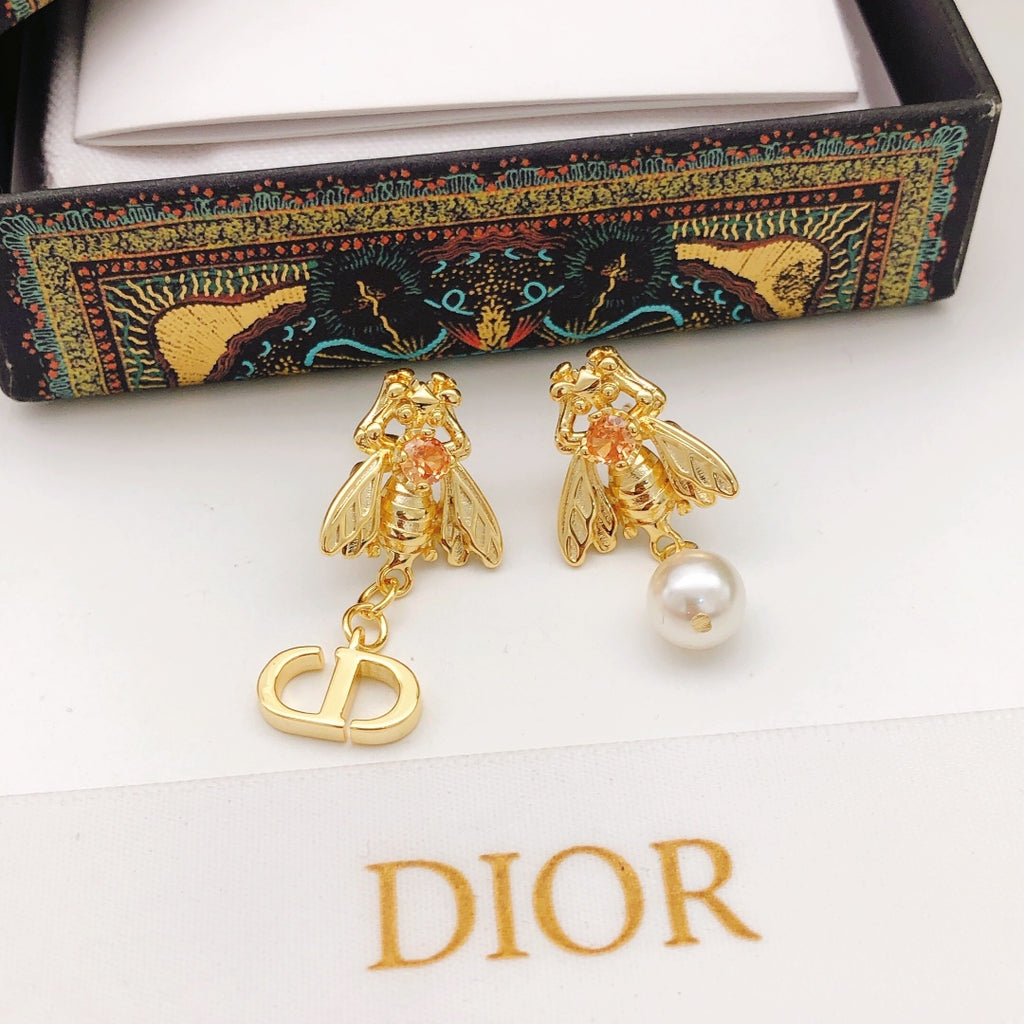 Dior Gold-Tone Floral CD Drop Earrings - product image 4