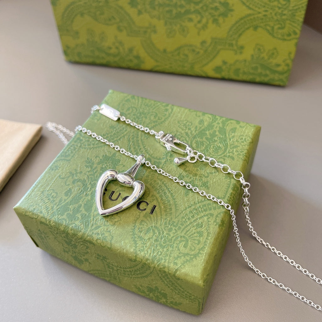 Gucci Horsebit Heart Pendant Necklace - album image 4
