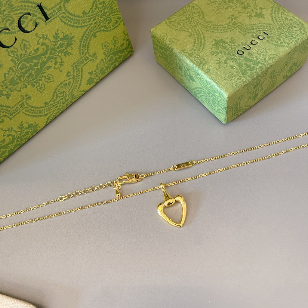 Gucci Horsebit Gold-Tone Heart Pendant Necklace - album image 3