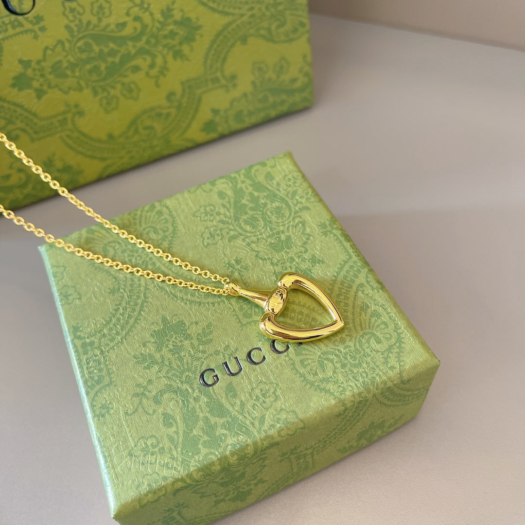 Gucci Horsebit Gold-Tone Heart Pendant Necklace - album image 8