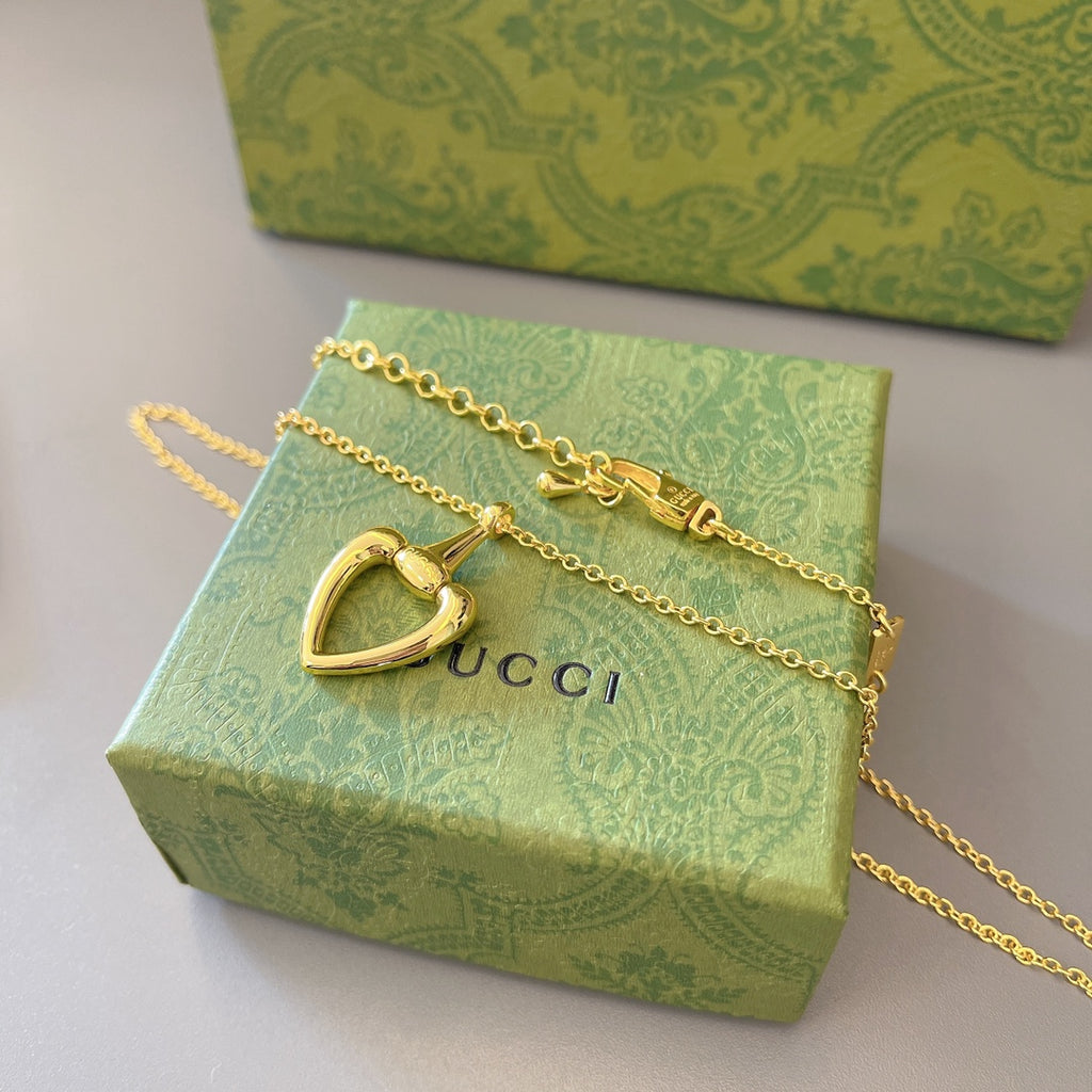 Gucci Horsebit Gold-Tone Heart Pendant Necklace - album image 7