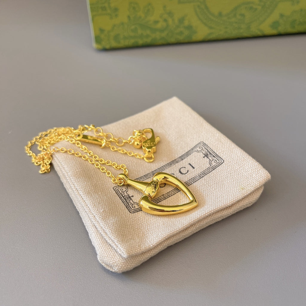 Gucci Horsebit Gold-Tone Heart Pendant Necklace - album image 6