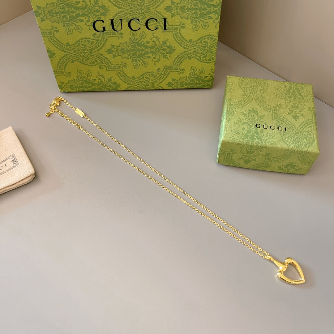 Gucci Horsebit Gold-Tone Heart Pendant Necklace - album image 2