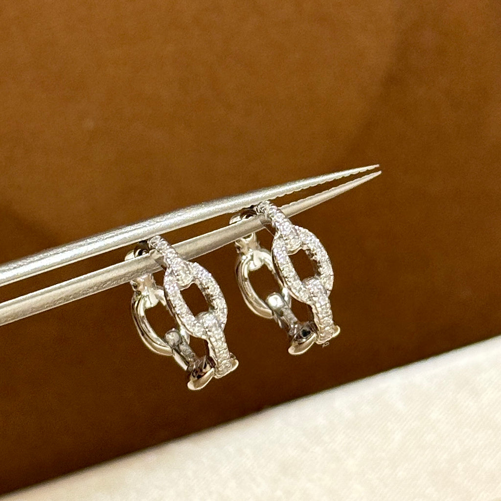 Chanel Rose Rose Gold-Tone Stud Earrings - album image 4